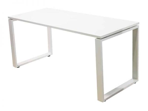 שולחן משרדי לבן